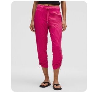 Lululemon Dance Studio Mid-Rise Cropped Pants Size 6